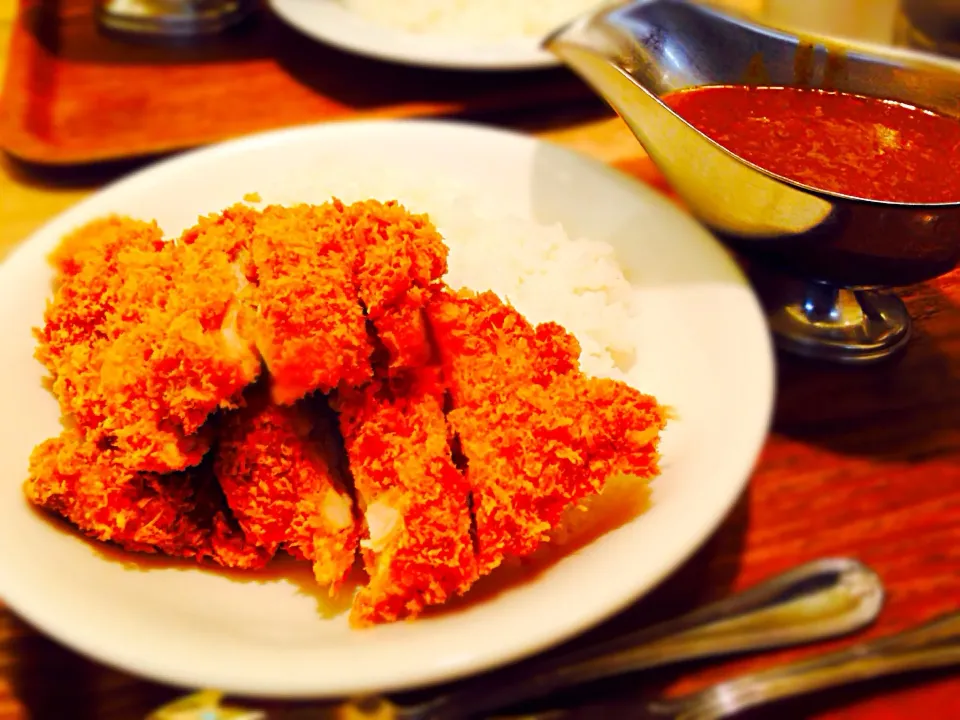 おなかが空いていたのでジャンボチキンカツカレー💛|きゅうちゃんさん