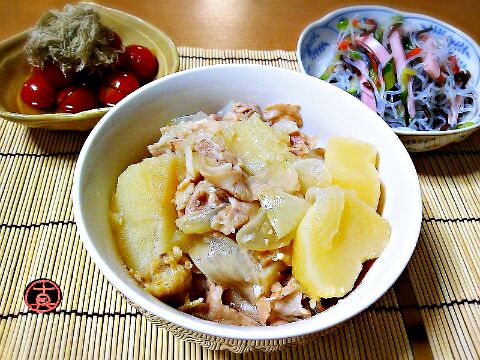 炊飯器で豚バラ塩麹肉じゃが/山本真希 | Snapdish[スナップディッシュ] (Id:pmgdza)