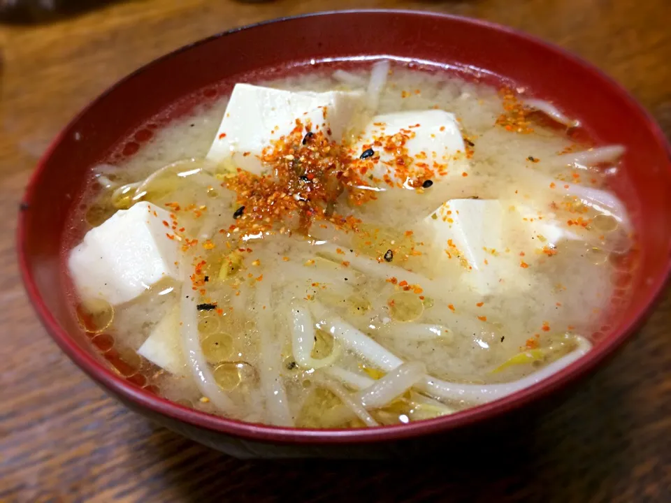 大好きなモヤシ胡麻油炒め味噌汁(^O^)|アラジンさん