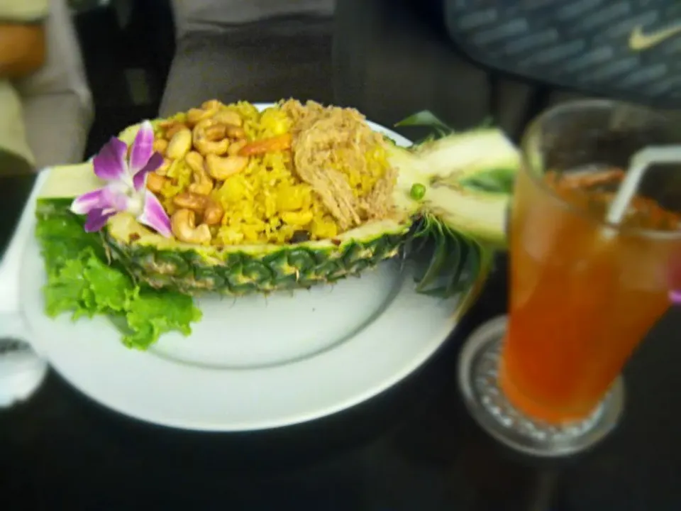 Thai Pineapple Fried Rice|echavolkovaさん