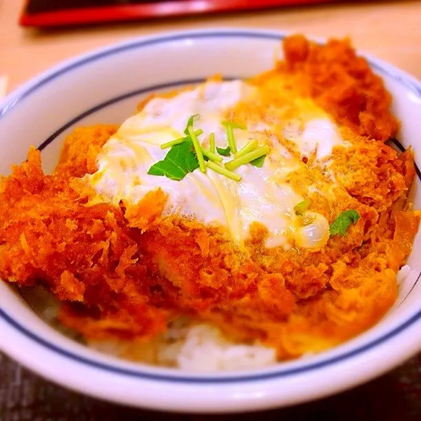 Snapdishの料理写真:ロースカツ丼|ヒロリンさん