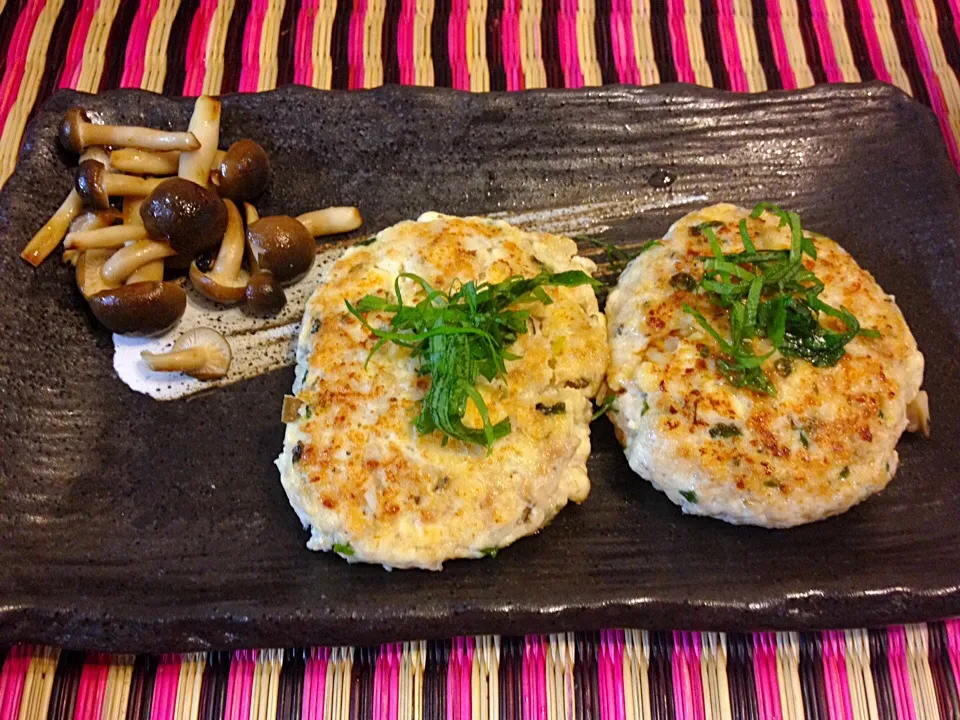 レンコン入りでシャキシャキ豆腐ハンバーグ♡|Aakkoさん