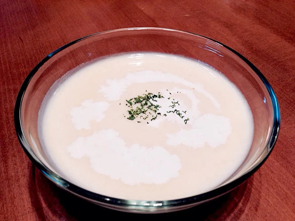 母の菜園直送馬鈴薯でヴィシソワーズ❀|まめりんさん