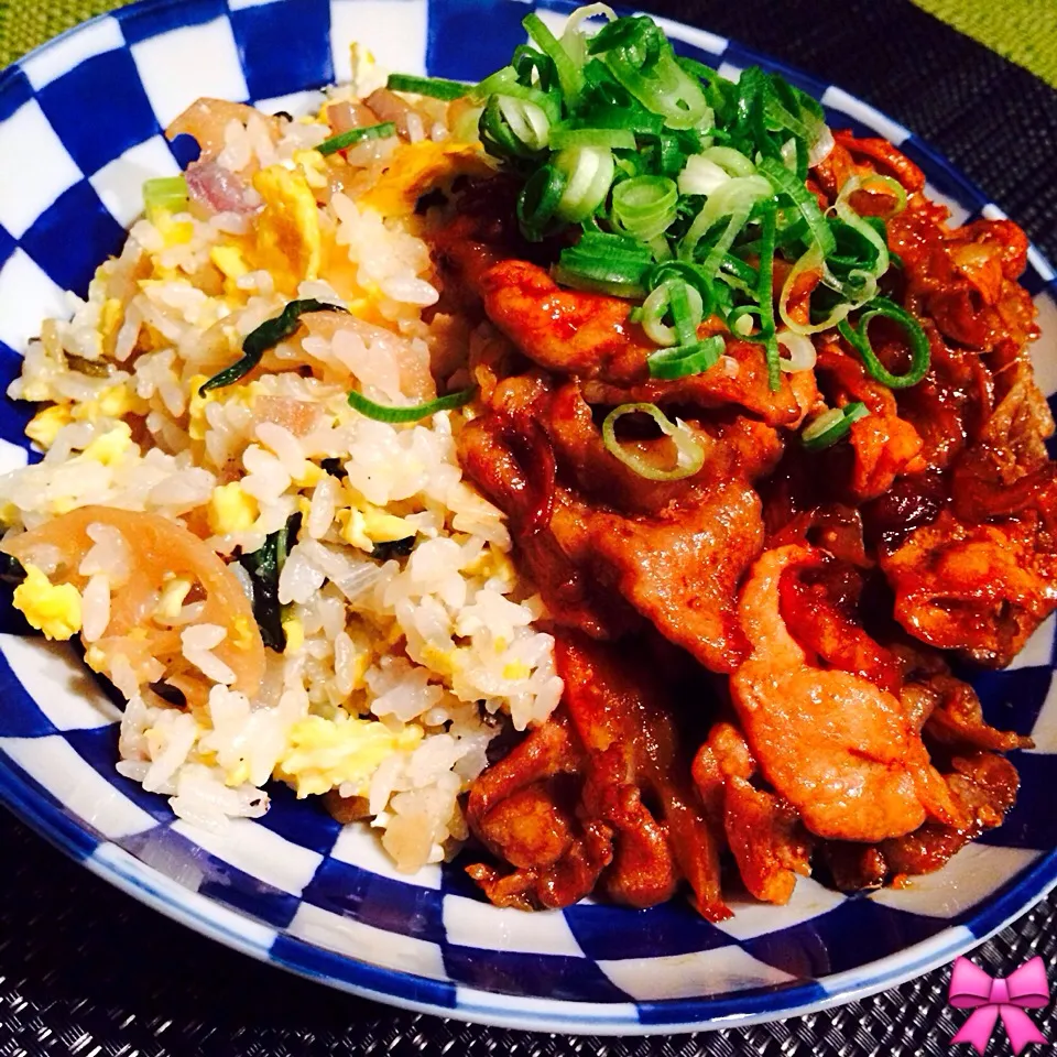 漬物炒飯でセロリとん丼🐷|おりぃさん