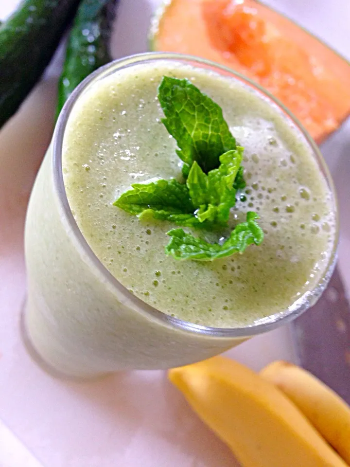 Smoothie (Melon cucumber banana with mint)|viviさん