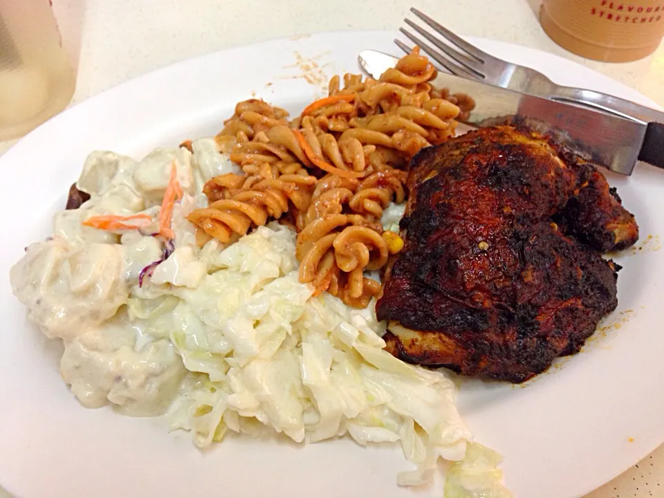 Charco's 1/4 Portuguese Spicy Chicken w 3 side dish(potato, coleslaw, tuna pasta)|Shikin Idrisさん