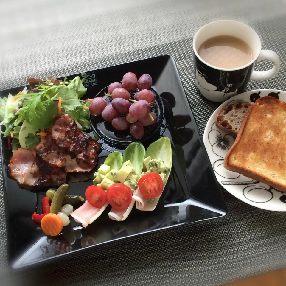 今日の朝ごはん|ぺんぎんさん