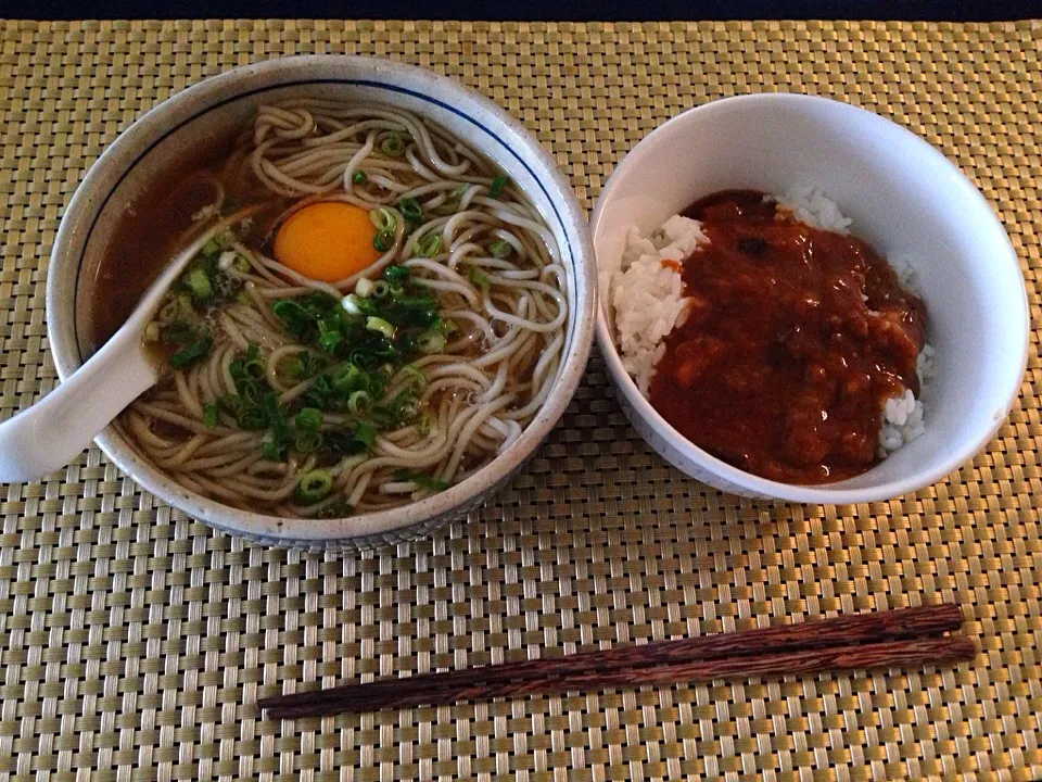 Snapdishの料理写真:月見そばとカレー丼|純さん