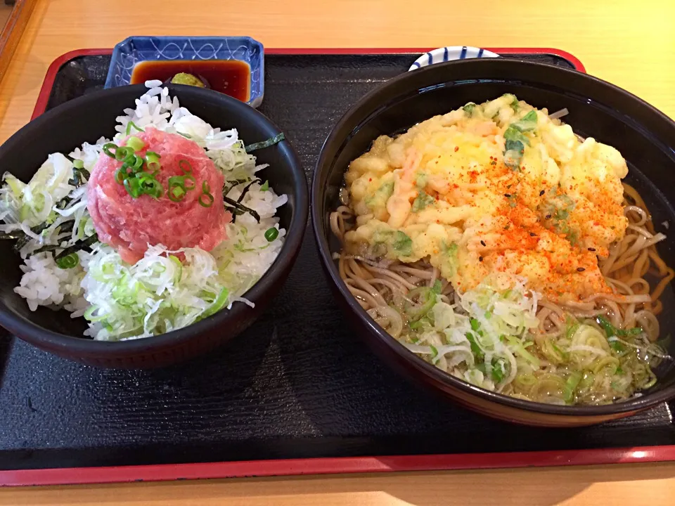 ネギトロ丼そば定食|Tokunaga Shunjiさん