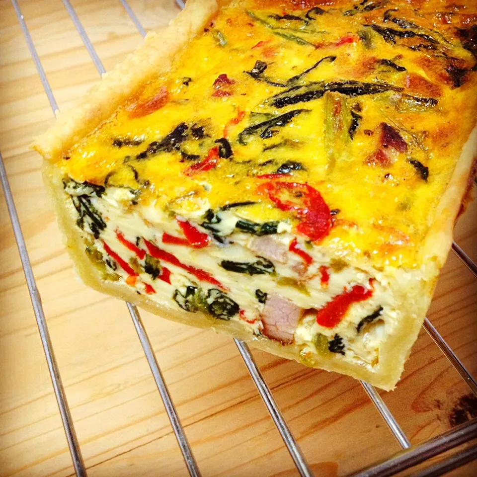 Quiche (spinach, paprika, baecon)|azuuuzaさん