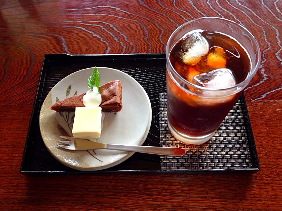 チョコケーキ🍰＆ミルクプリン😋|きのすけ〜さん