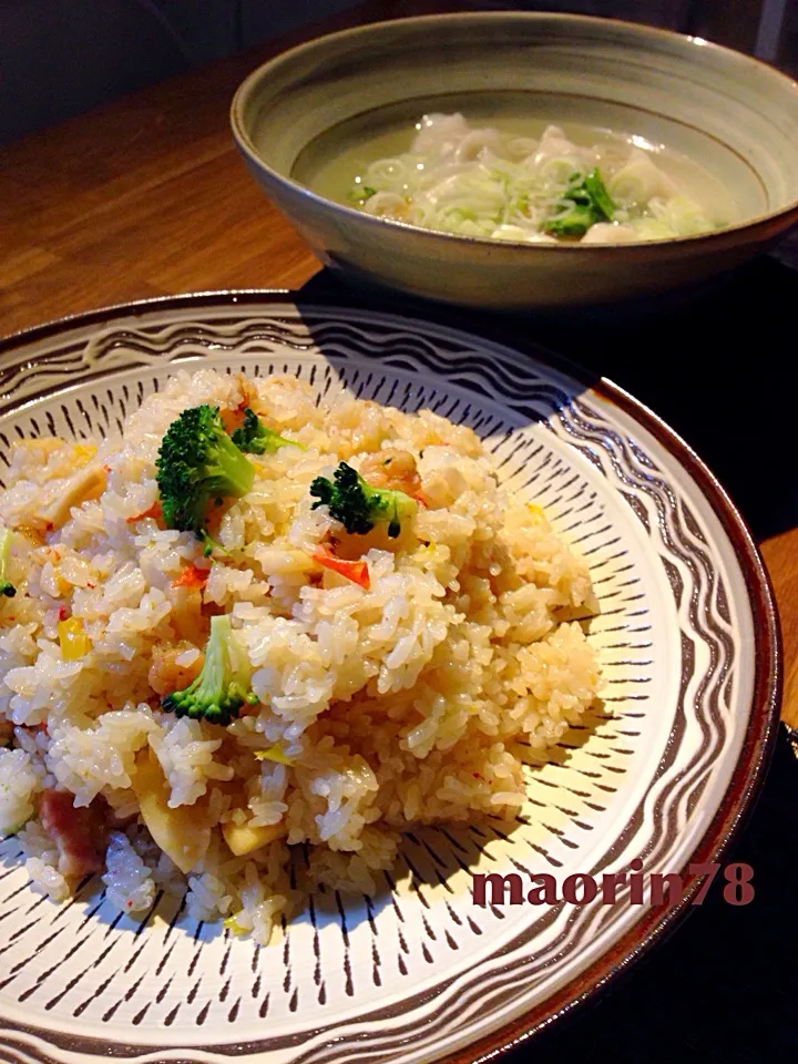 炊飯器deベーコンとシーフードのピラフと水餃子のスープ☆|CHINAMIさん