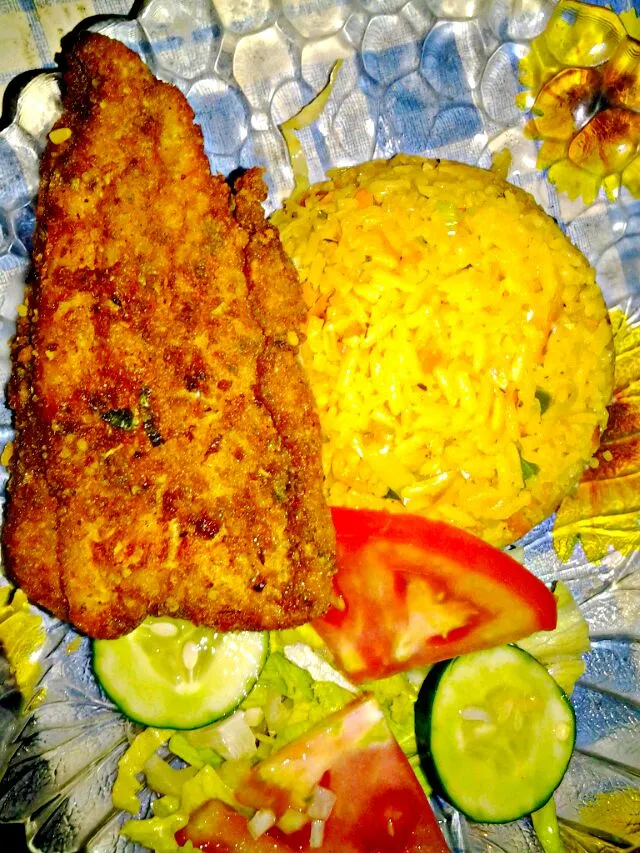 Fried fish, rice & tomato salad|Luis&LeidaGGさん