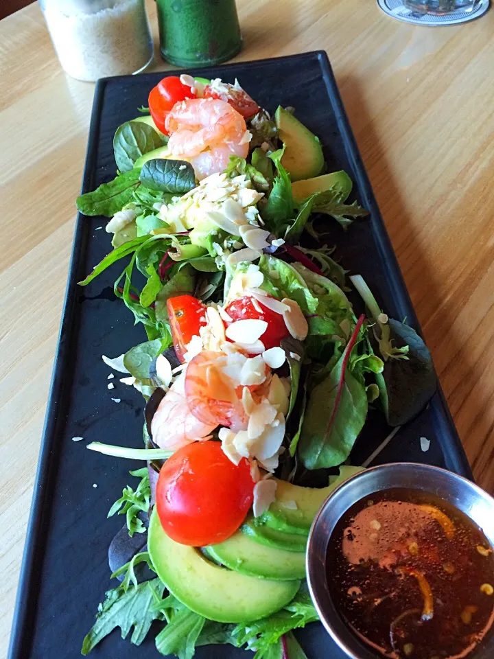 Shrimp salad with chilli lime dressing|12Dragonさん