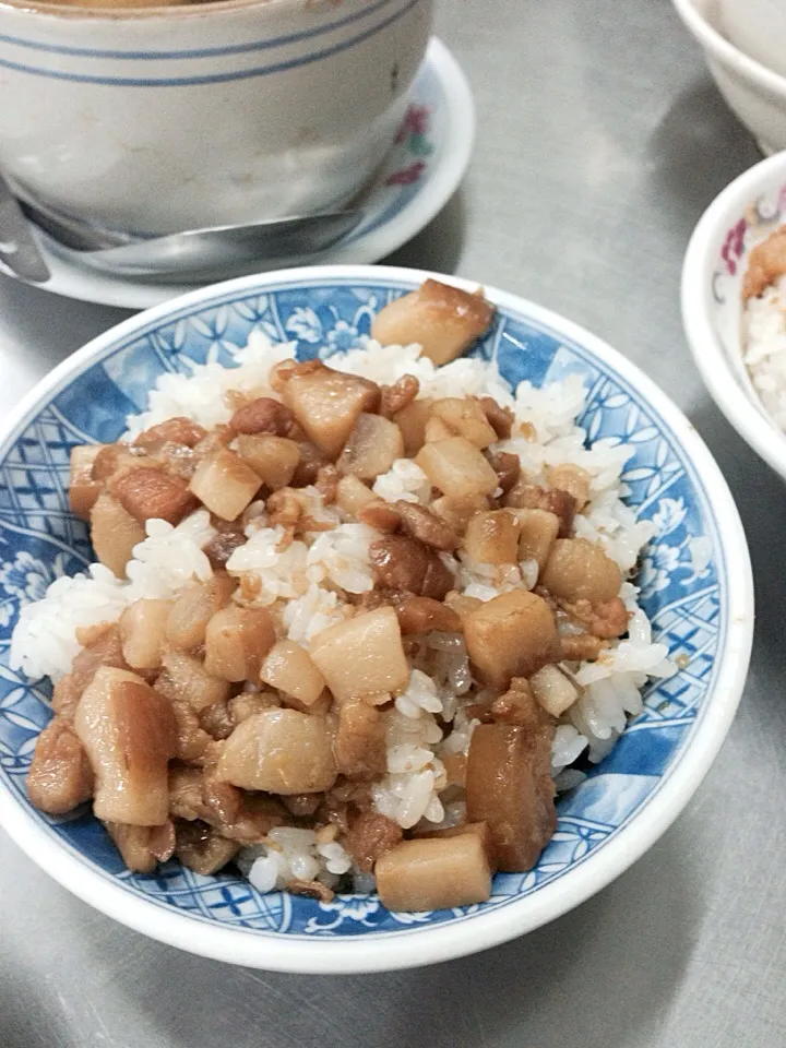 台湾 新竹の原味燉品屋  魯肉飯|酩酊親父さん