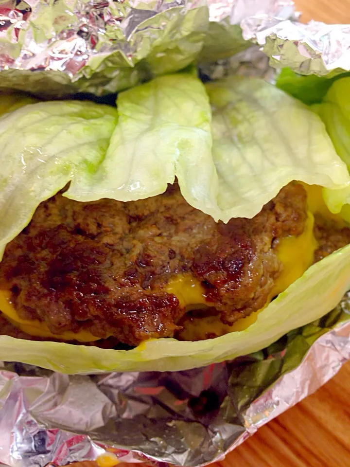 Five Guys Bunless Burguer|Carla Arendさん