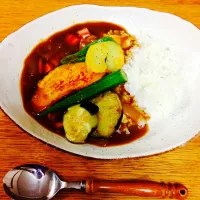 お母さんの夏野菜カレー🍴|すーちゃんさん