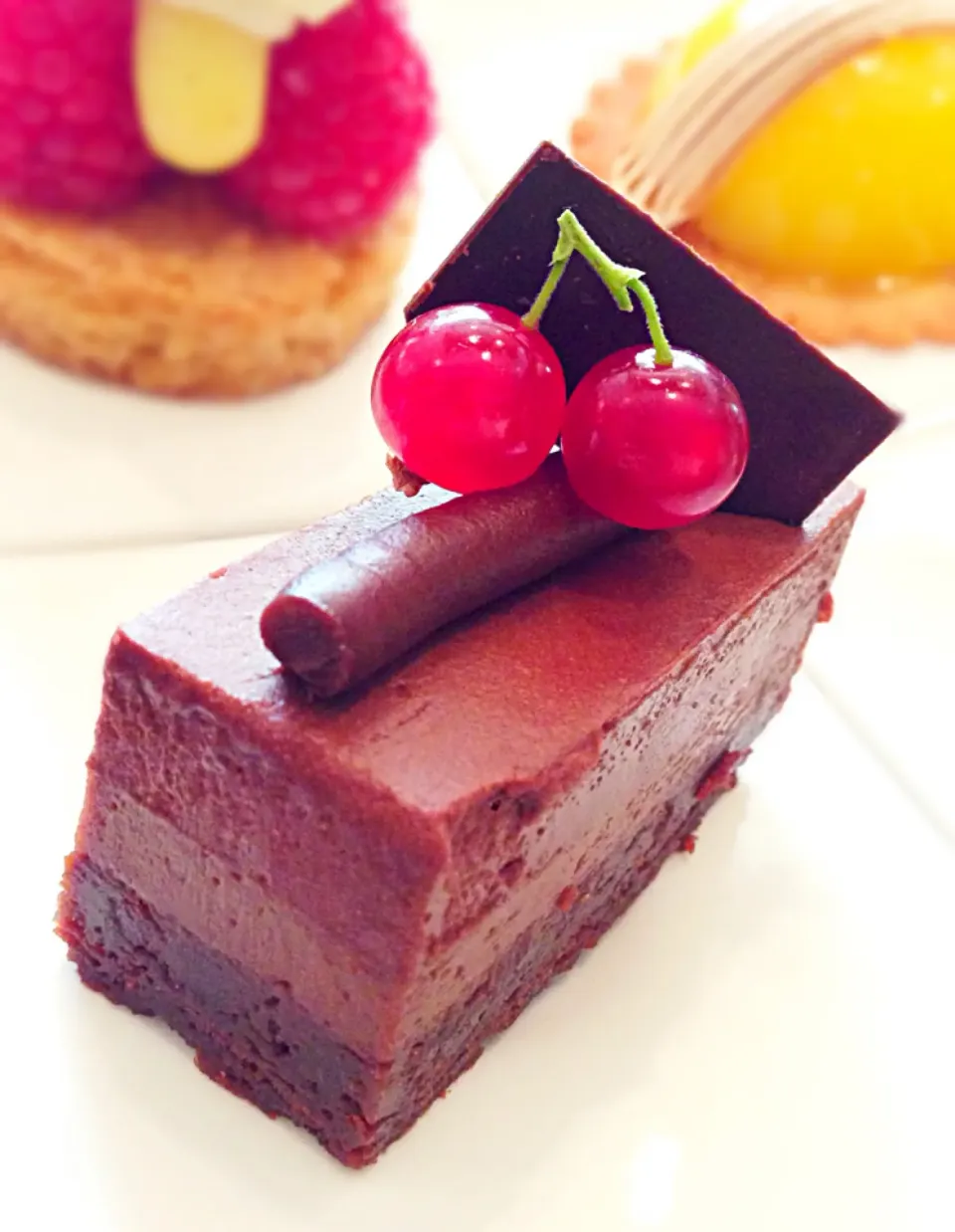 Chocolate mousse cake. High tea@Tea Lounge, Regent Hotel|coxiella24さん