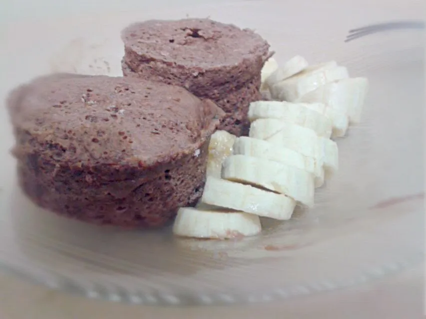 08/07/2014 - lanche/jantar

bolinho de caneca de whey de chocolate + banana|Gabriela Baptistaさん