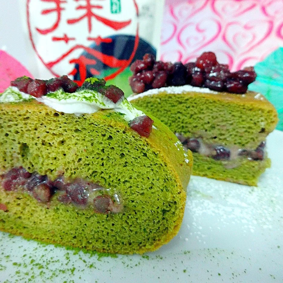 Snapdishの料理写真:Matcha Roll With Azuki Filling|Mich Liowさん