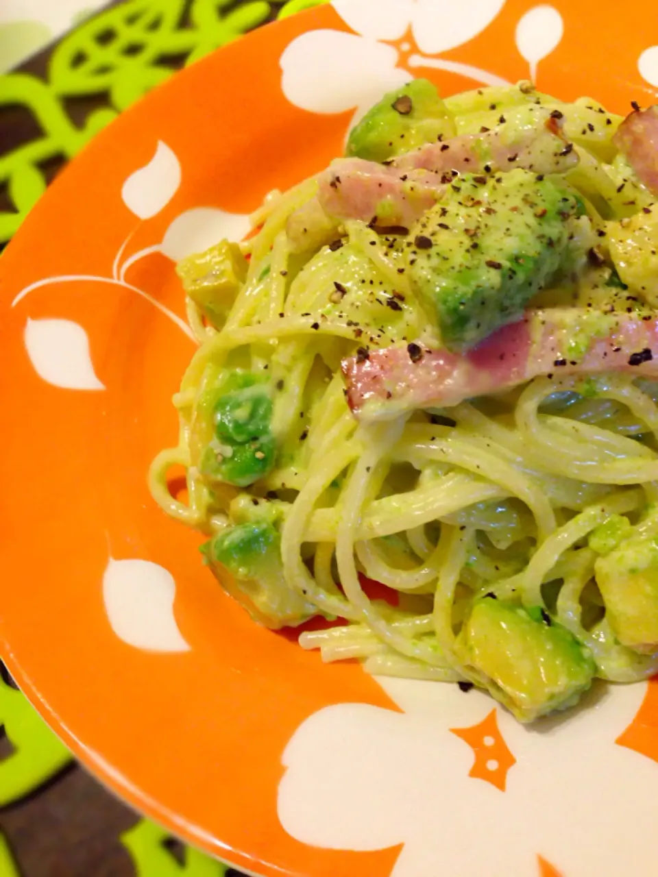 くららさんの料理 アボカドのクリームスパゲティ☆|ひよさん