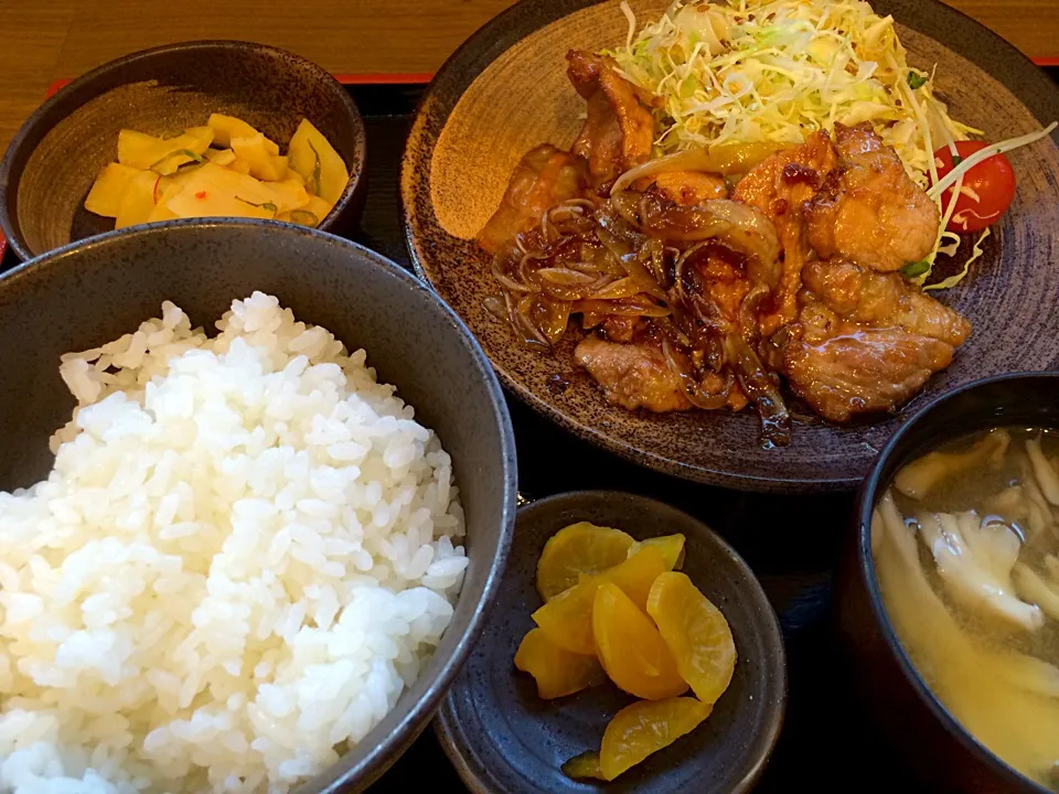 越後もち豚しょうが焼定食|kobaさん