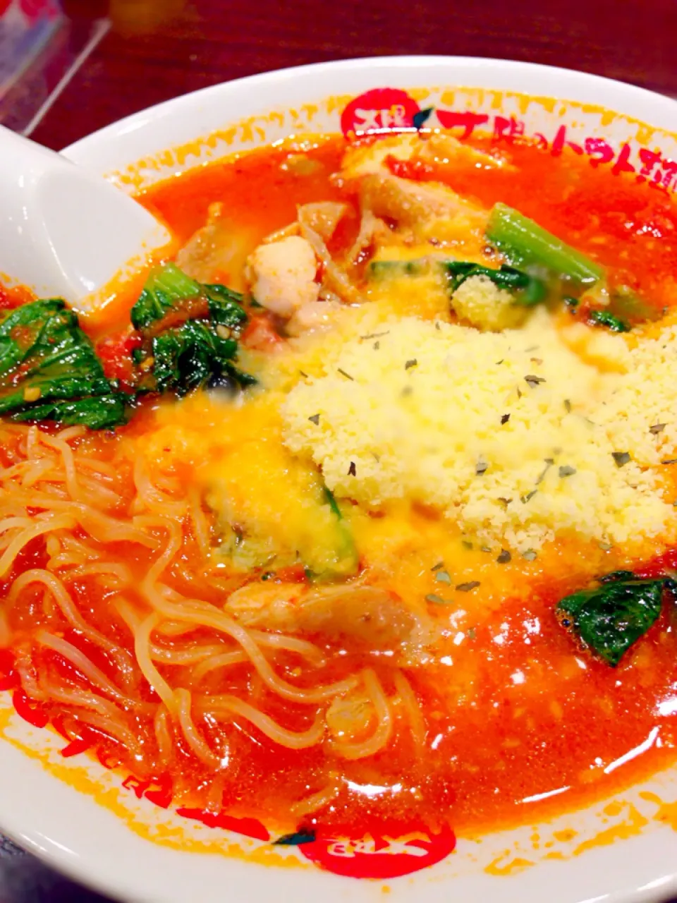 Snapdishの料理写真:太陽のチーズラーメンin太陽のトマト麺|aaa..caさん