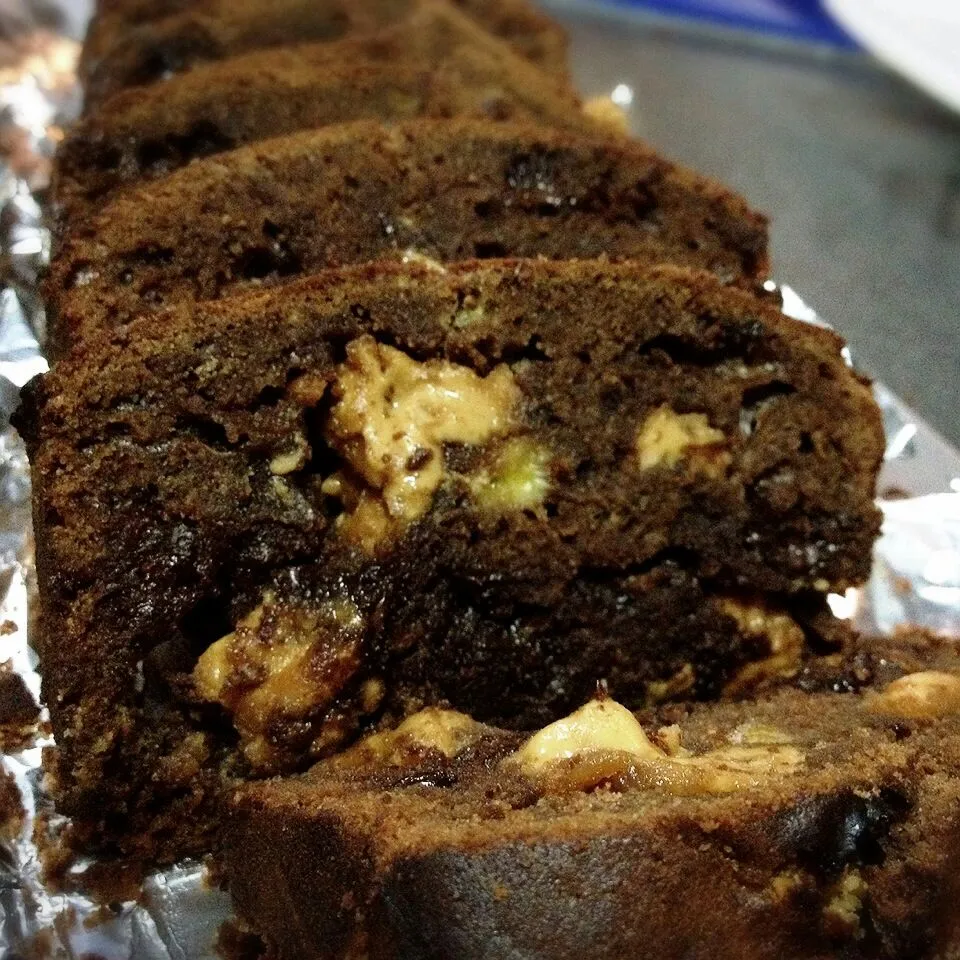 banana chocolate loaf cake with peanut butter

 #banana #Chocolate #cake #peanutbutter #bake|dotdotdotx2さん