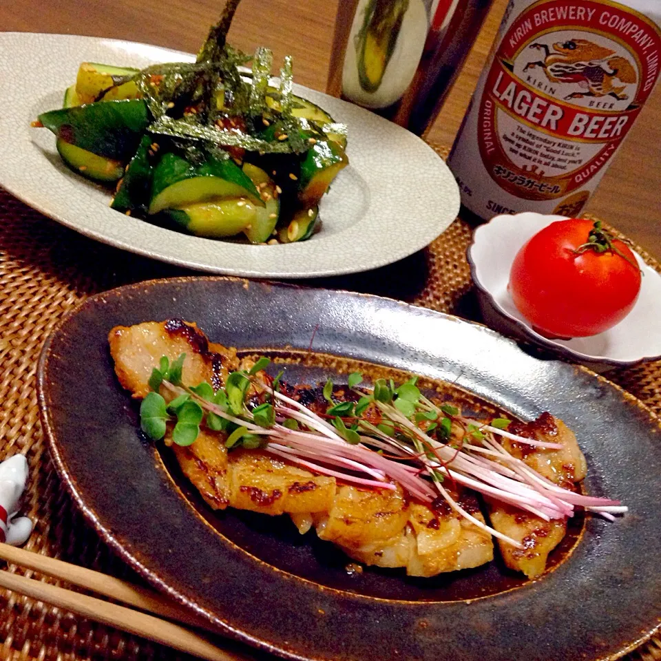 豚金山寺味噌焼き、きゅうり炒めカツオ梅和え、冷やしトマト(=ﾟωﾟ)ﾉ🍺|nao子さん