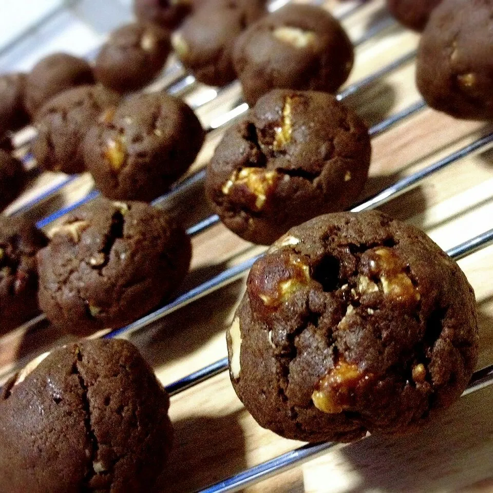 macadamia popcorn chocolate cookies

#macadamia #popcorn #Chocolate #Cookies #bake|dotdotdotx2さん