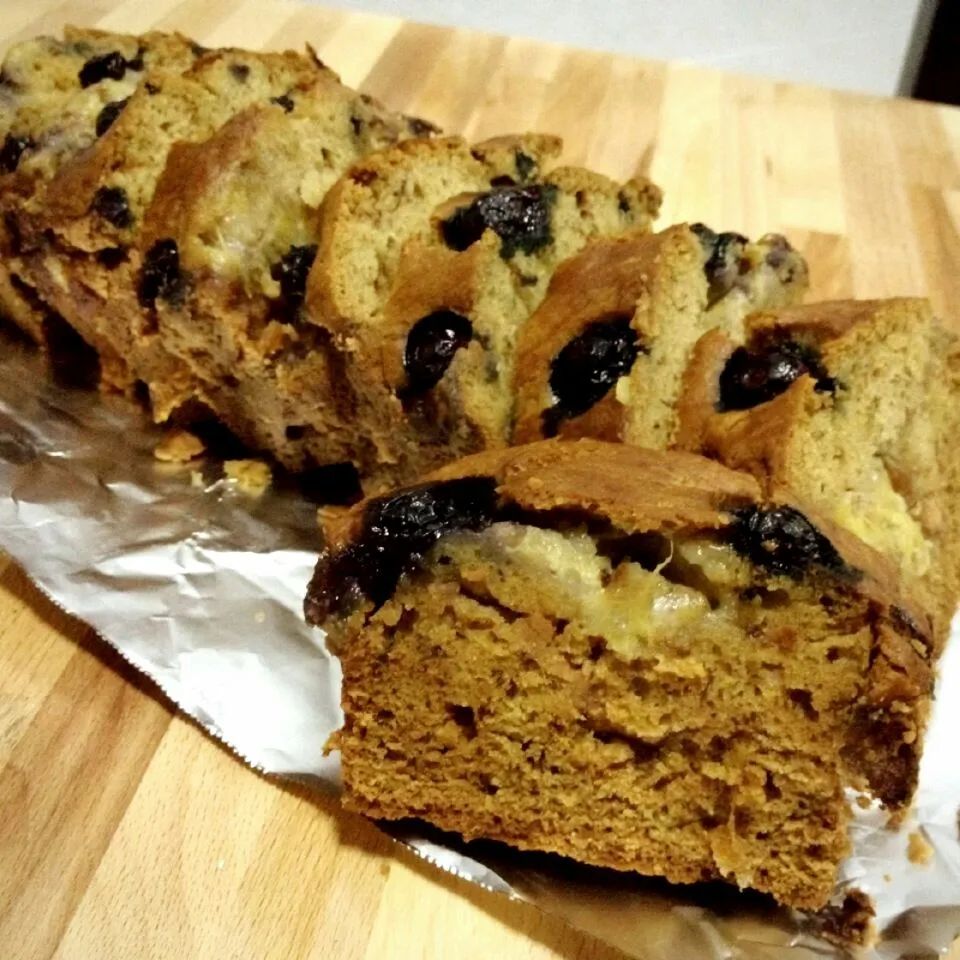 blueberry banana loaf cake with peanut butter

#blueberry #banana #cake #peanutbutter #breakfast|dotdotdotx2さん