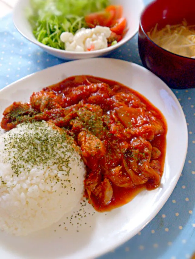 おうち晩ごはん＊キャベツと鶏肉のトマト煮込み|ゆきさん