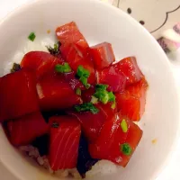 Snapdishの料理写真:マグロ丼|れのんさん