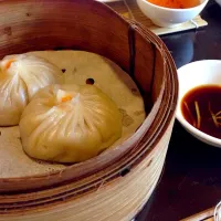 Snapdishの料理写真:Vegetarian dumplings siu lung bao|PeonyYanさん