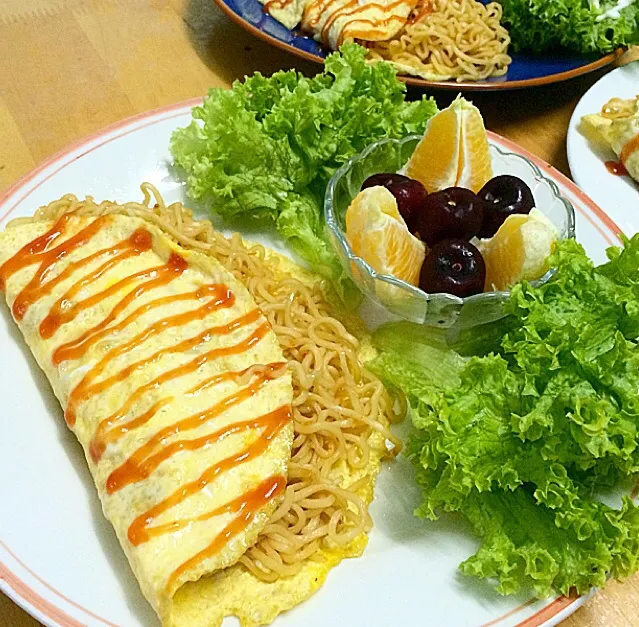 Egg wrap curry fried noodle|CuiCuiTang 🍭唐崔崔🍭さん