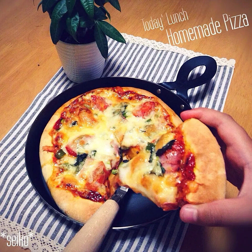 Snapdishの料理写真:今日のお昼ご飯✨手作りピザ🍕|*seiko*さん