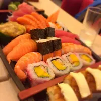 The boat. Mixed sushi|Bob Cruzさん