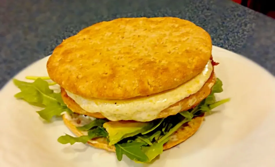 Snapdishの料理写真:salmon burger with arugula, avocado, tomato & mozzarella cheese|Jiraphon Gさん