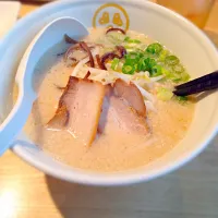 Snapdishの料理写真:とんこつラーメン|くそじじいさん