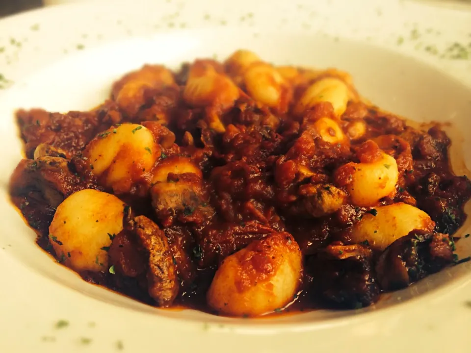 Gnocchi with mushroom and pomodoro sauce|Sergio Lacuevaさん