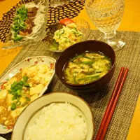 麻婆豆腐・ポテトサラダ・カツオのたたき・かき玉スープ|ゆのこさん