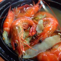 Snapdishの料理写真:Drunkrn herbal prawns|willzさん