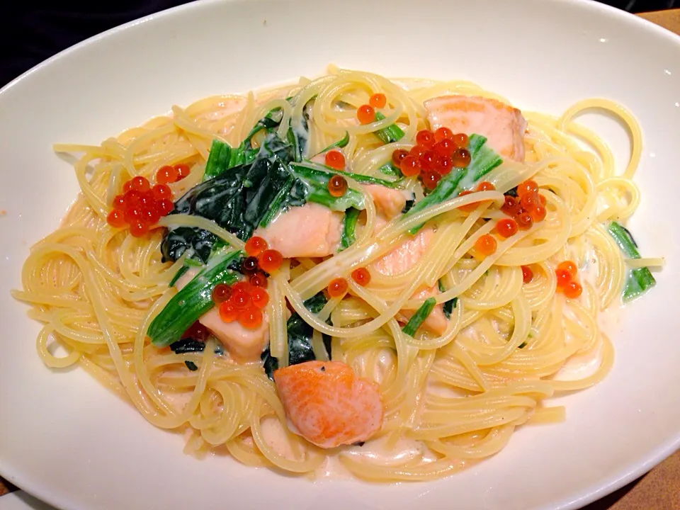 Snapdishの料理写真:トラウトサーモン🐟といくら😋の明太子クリーム🍝うぉー♪|きのすけ〜さん