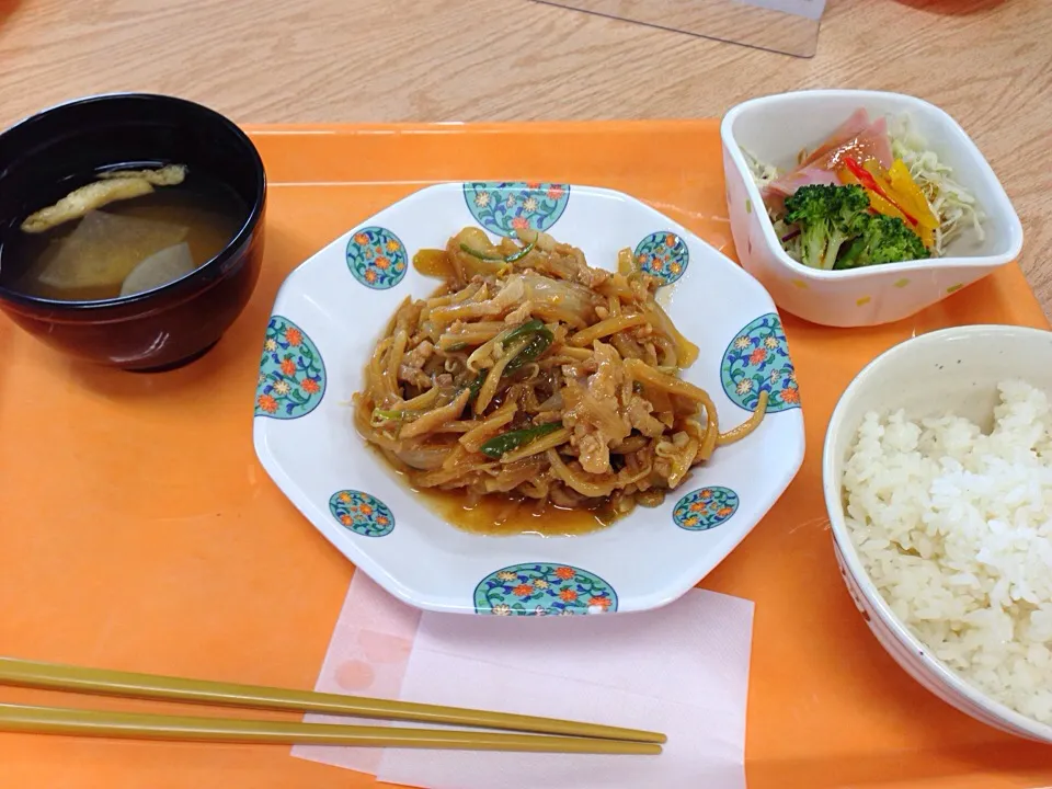 肉とタケノコの細切り炒め(^O^)／|すかラインさん