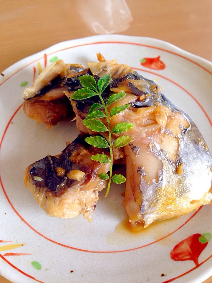 Snapdishの料理写真:鰆のカマ。さっぱり照り焼き🐟|かわちさん