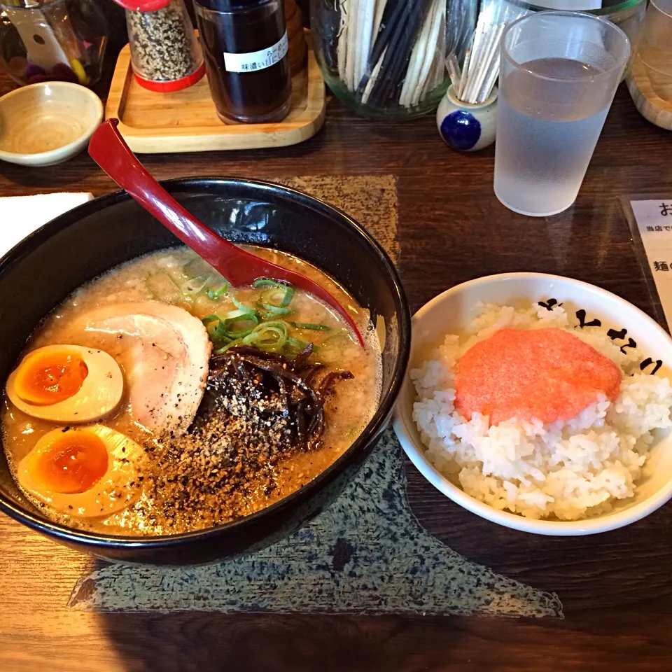 とんこつラーメンと明太マヨご飯。|Masashi Takehiroさん