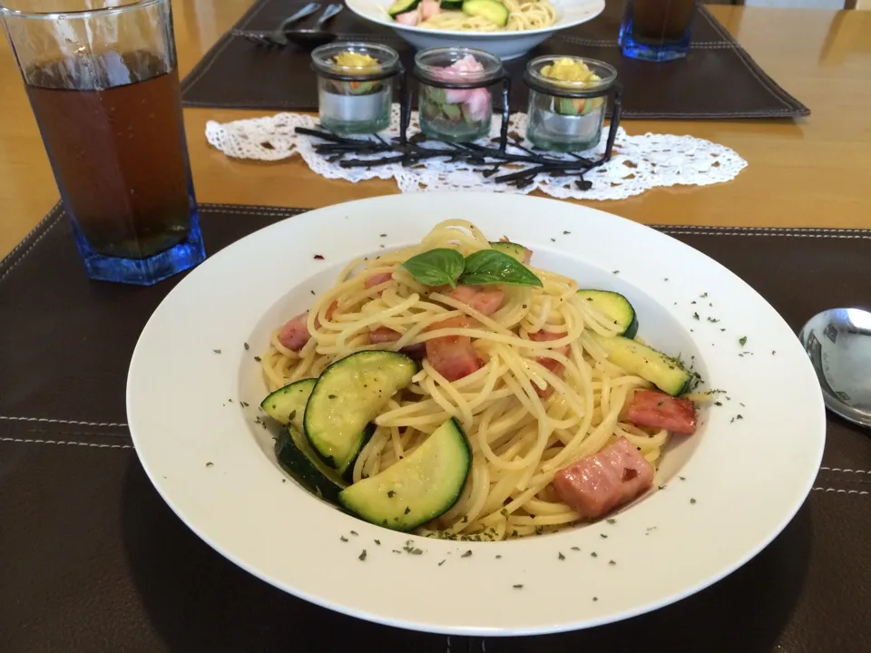 ズッキーニとベーコンのペペロンチーノ(*^o^*)|渡辺恵美子さん