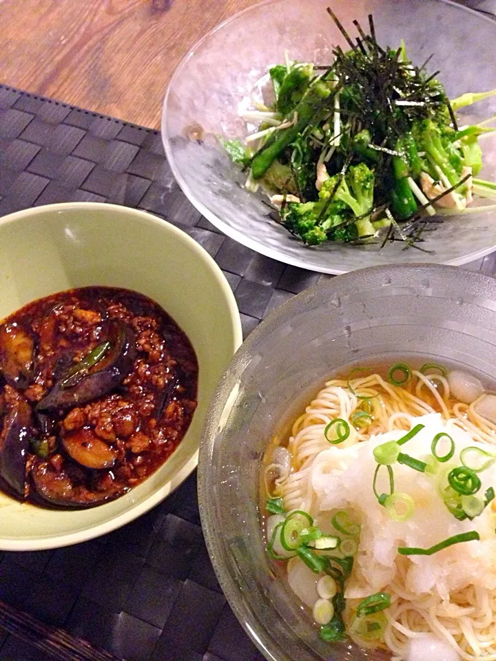 麻婆茄子🍆シシトウとササミ、水菜の辛味サラダ🍀大根おろし素麺💛|まみりんごさん