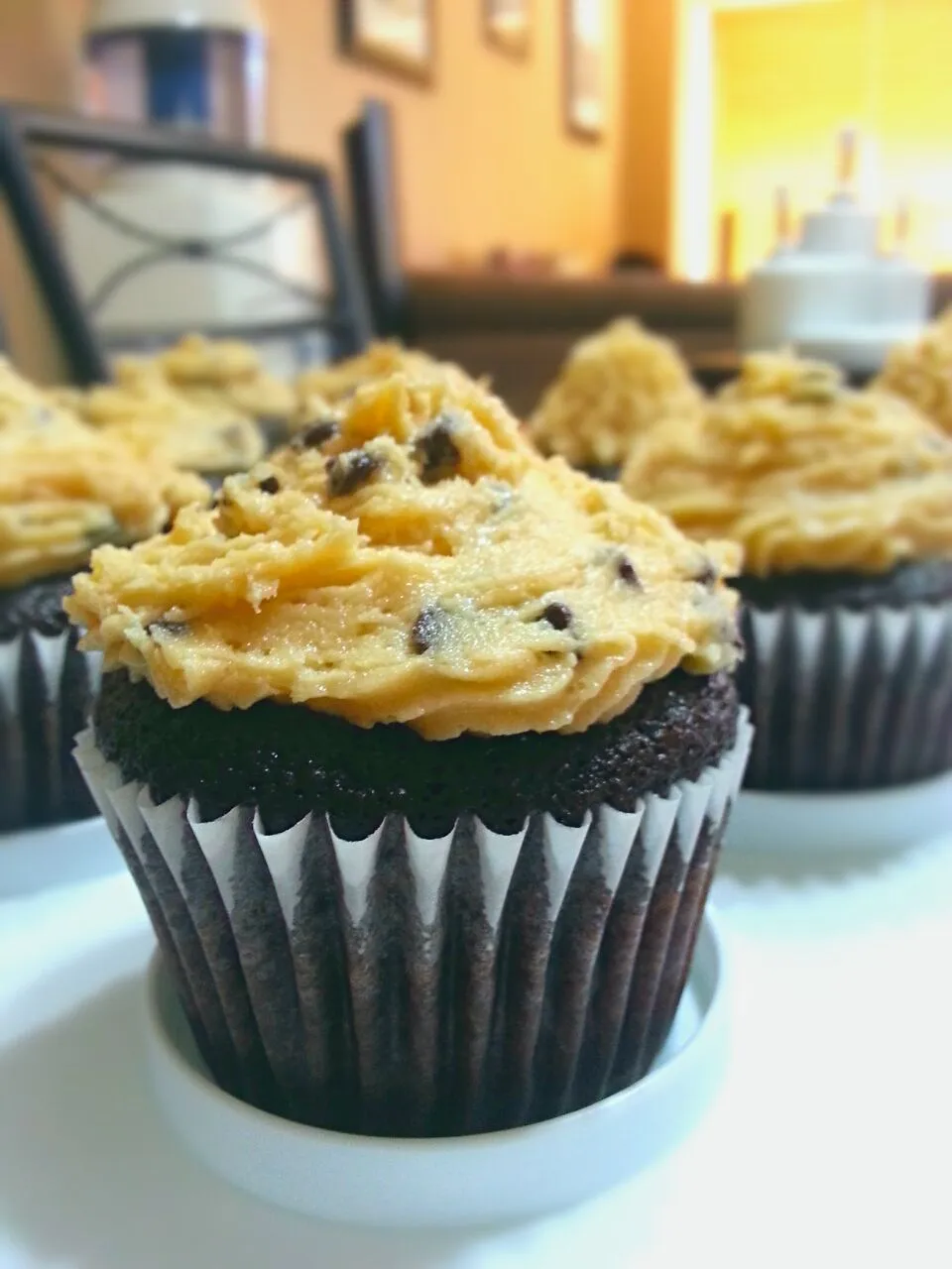 Rich Chocolate Cupcakes with Cookie Dough Frosting|S Theoさん