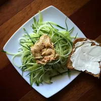 Snapdishの料理写真:Cucumber Noodles with Peanut Sauce and Toast|Snootybeansさん